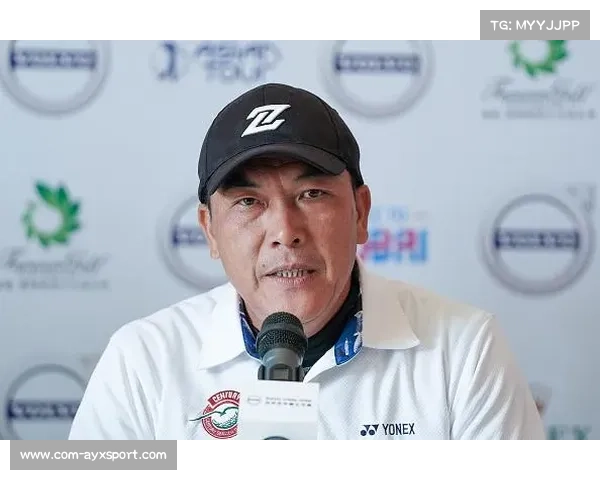 传奇球童张连伟在雁栖湖授课破解青少年逆风击球技巧短板