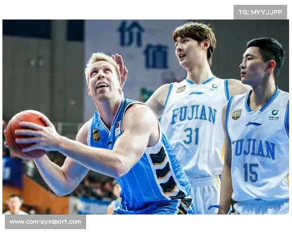 克拉马里奇谈帽子戏法:团队配合至上